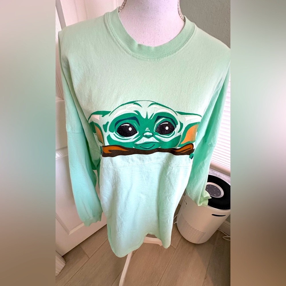 Disney Parks Star Wars The Mandalorian Grogu Spirit Jersey Mint Green Size M